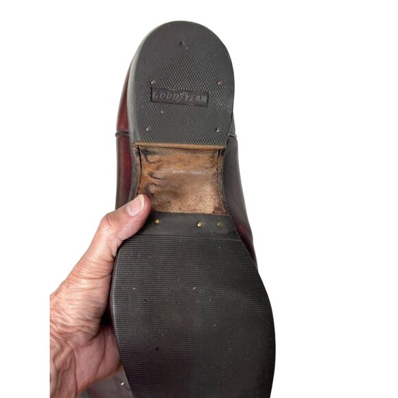 Vintage Tony Lama cowboy boots in dark cherry leather with flame stitching Made - Picture 8 of 9